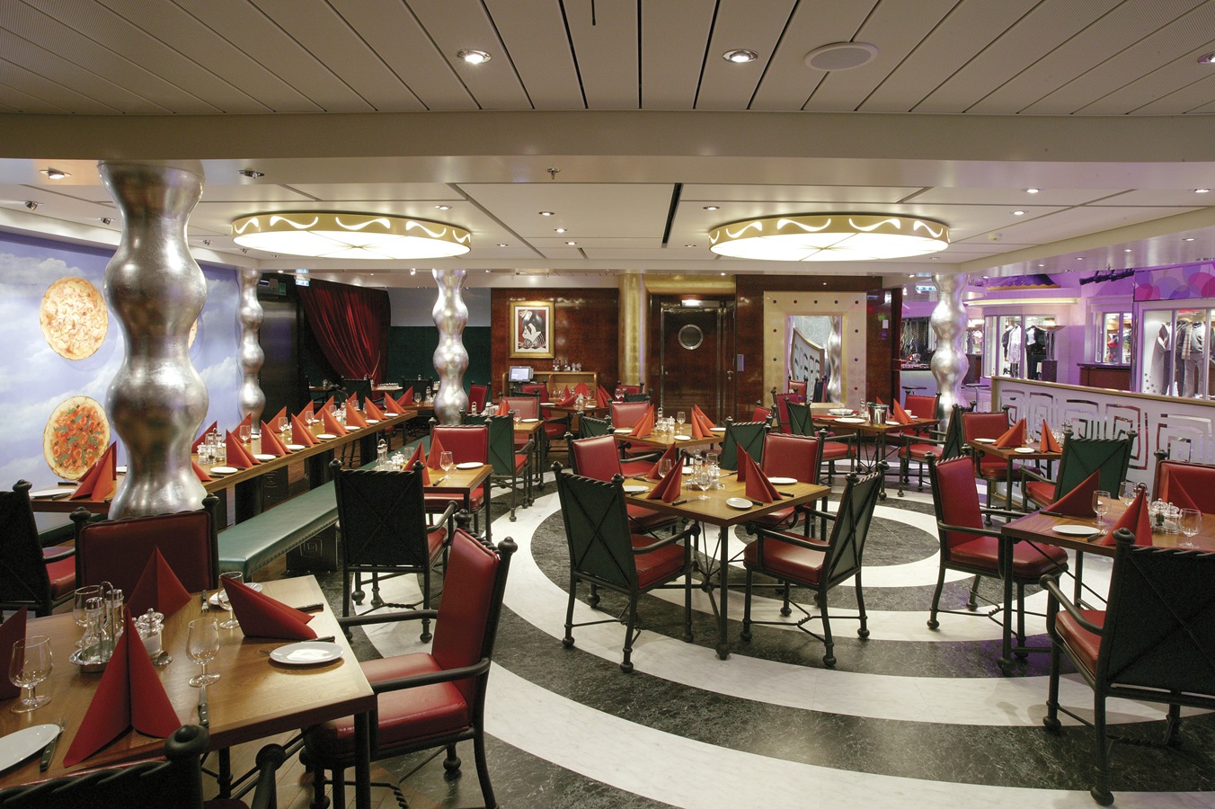 Color Fantasy - Mama Bella Pizza_CLL-01361_Indav Oy-Kimmo Häkkinen