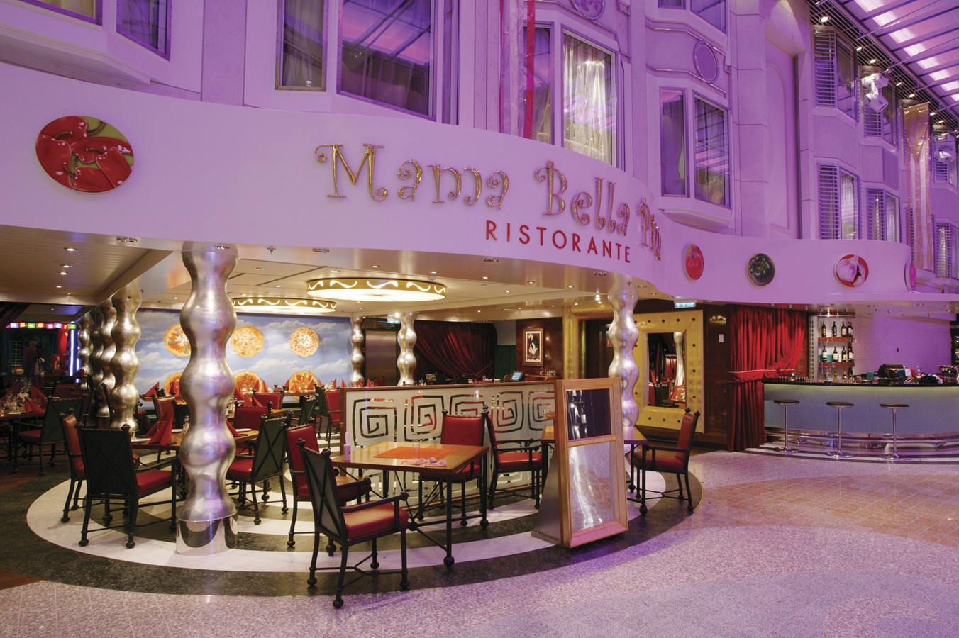 Color Fantasy - Mama Bella Pizza_CLL-01360_Indav Oy-Kimmo Häkkinen